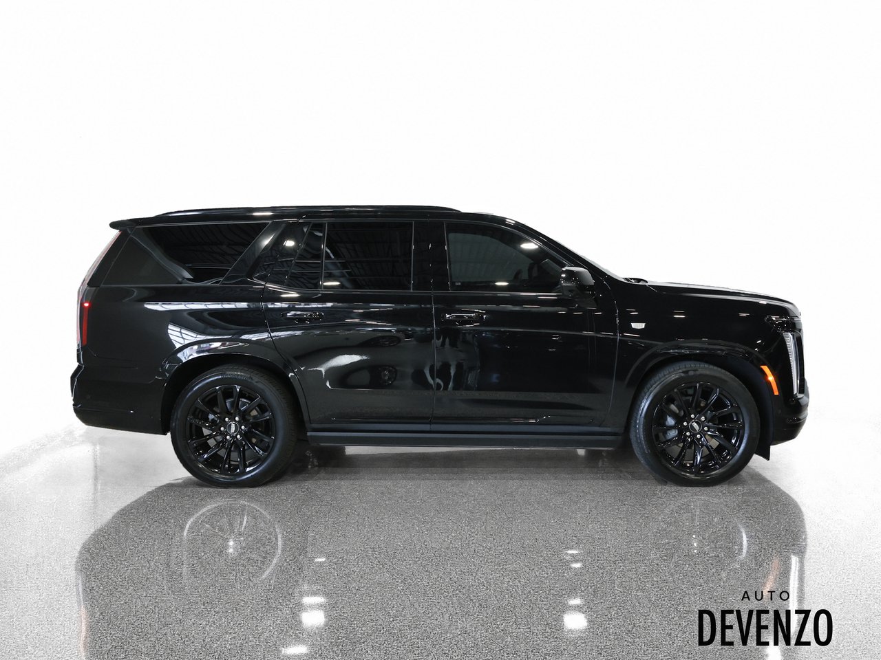 Cadillac Escalade 2025 Noir Saint-Eustache - photo #1