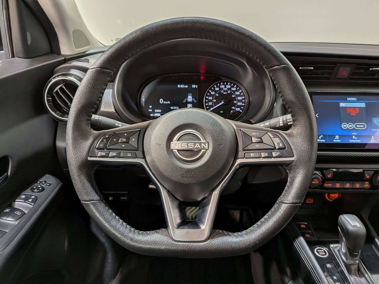 2024 Nissan Kicks SV FWD Black Val-David - photo #12