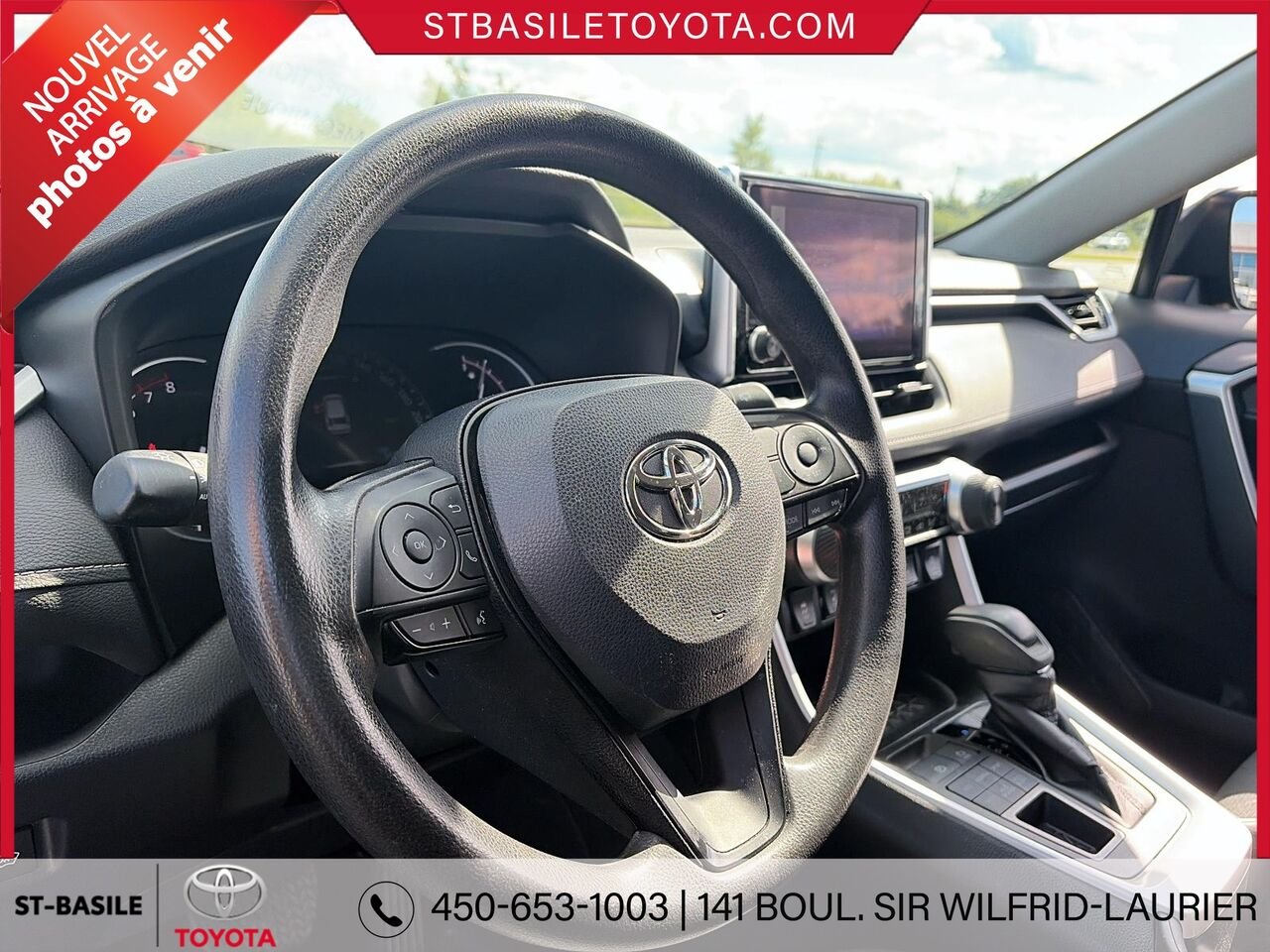 TOYOTA RAV4 2024 Noir minuit métallisé Saint-Basile-le-Grand - photo #6