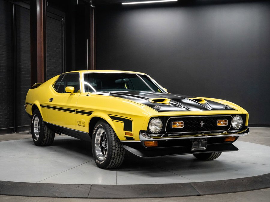 1971 Ford Mustang Mach 1 | Boss 351 Tribute | 351 CI V8 | 4-Speed | High End Restoration Yellow