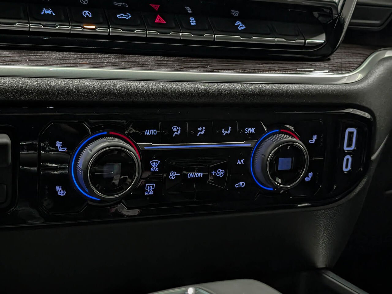 CHEVROLET Silverado 1500 RST 4WD Crew Cab Moteur V8 5.3L 2026 Autre Sherbrooke - photo #15