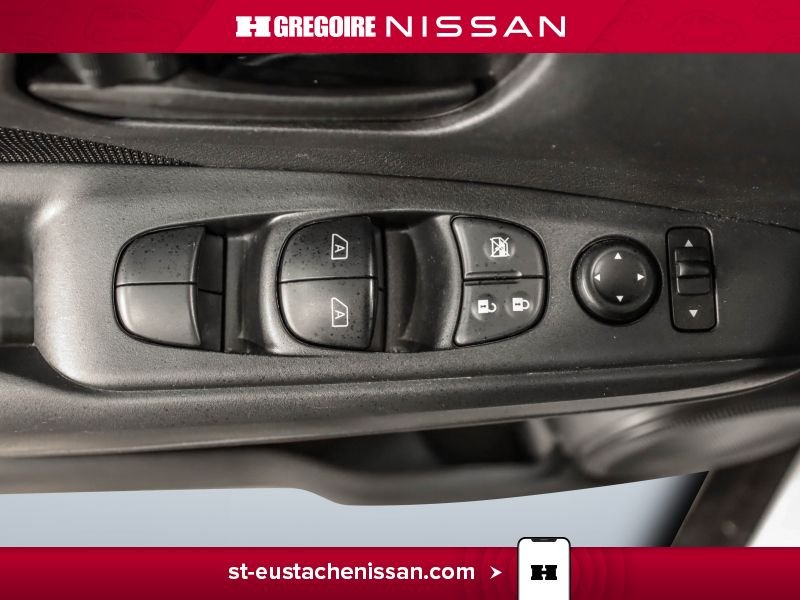2024 Nissan Kicks White Saint-Eustache - photo #24