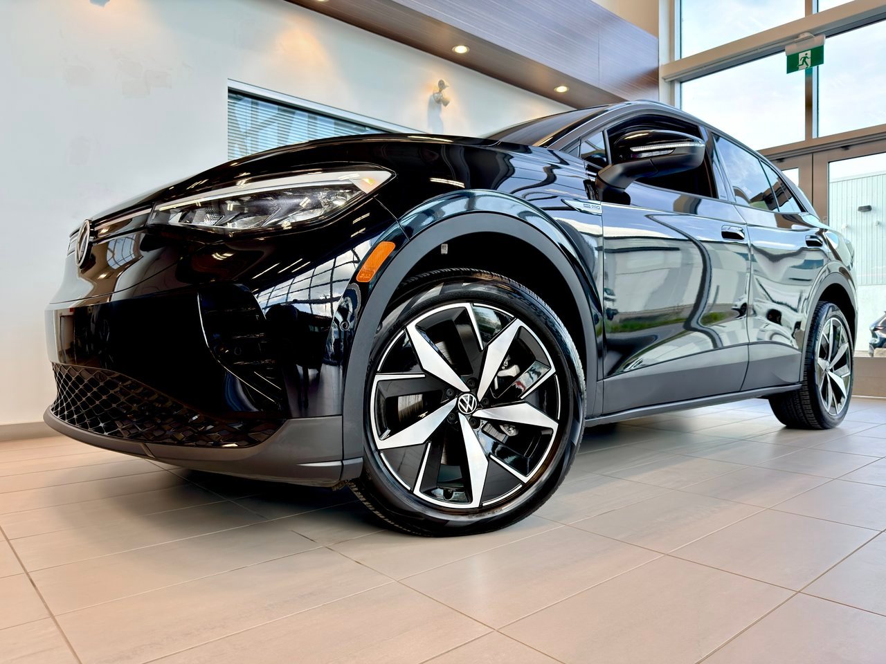 2024 Volkswagen ID.4 Black Notre-Dame-des-Prairies - photo #1
