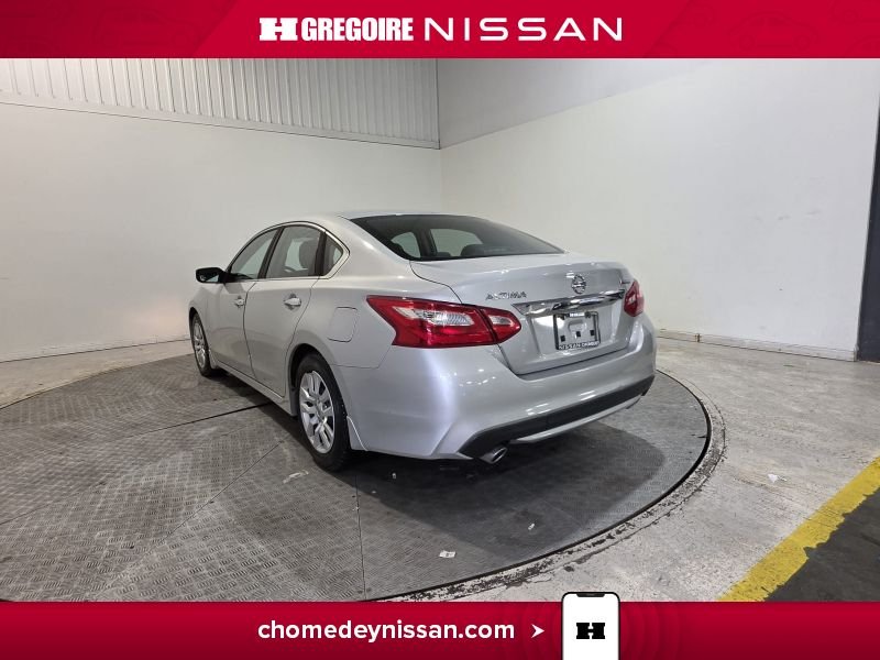 Nissan Altima 2016 Argent Laval - photo #5
