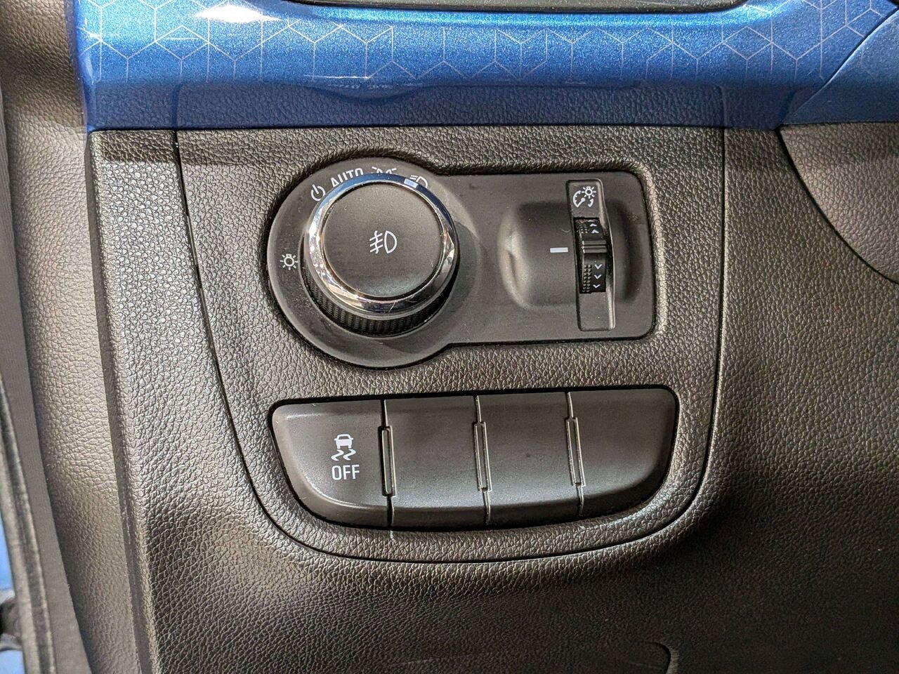 Chevrolet Spark 2017 Bleu Val-David - photo #27