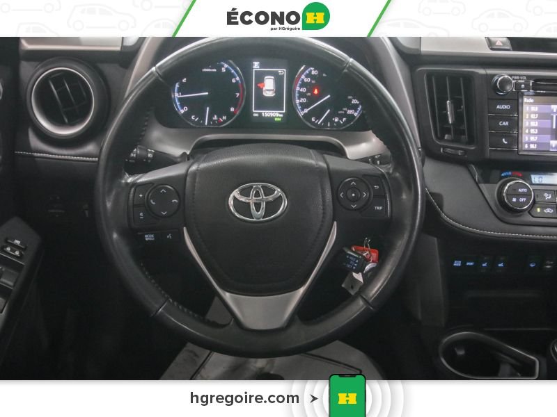 2016 Toyota Rav 4 Red Blainville - photo #20
