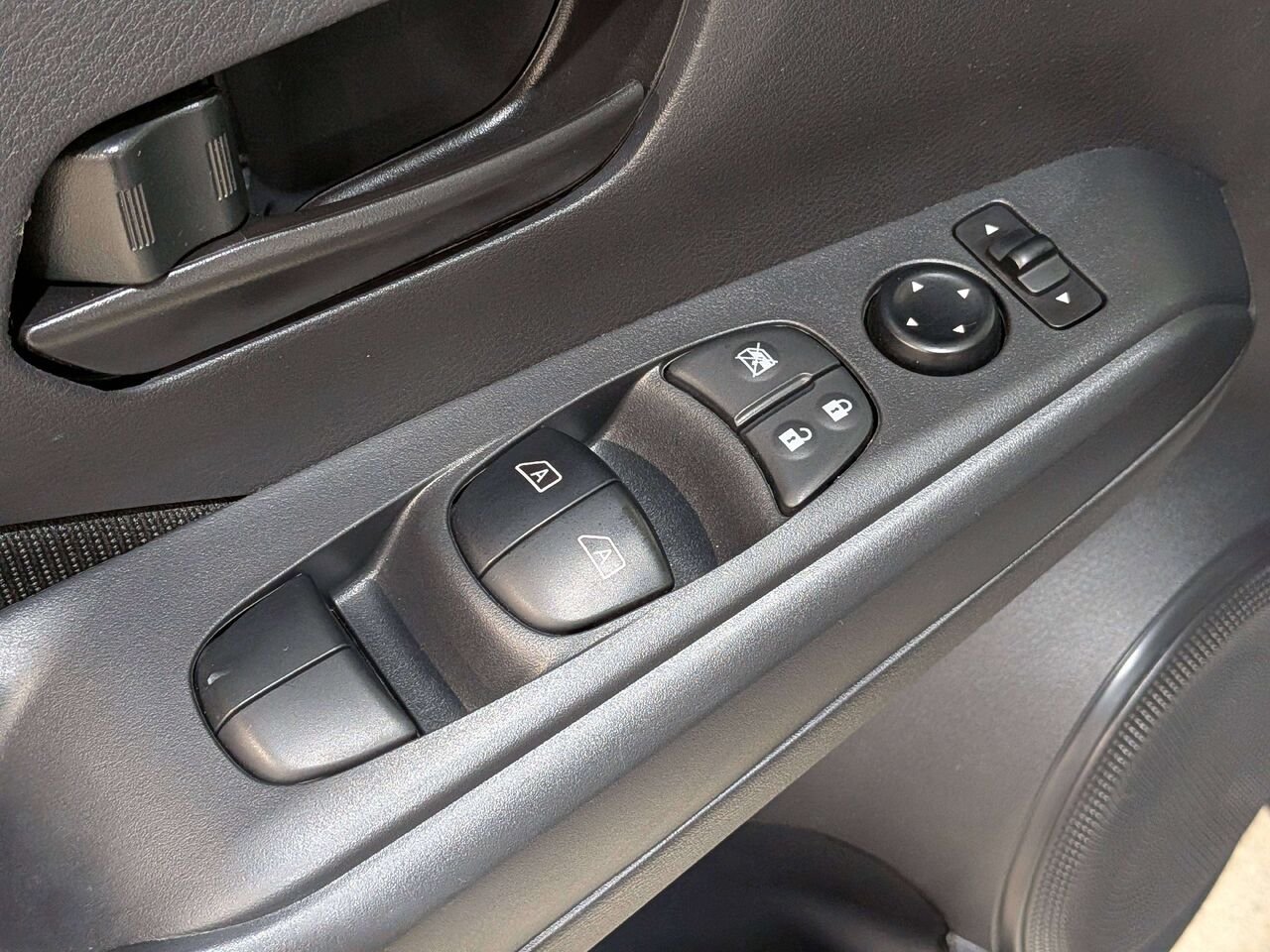 Nissan Kicks S FWD 2024 Gris Val-David - photo #30