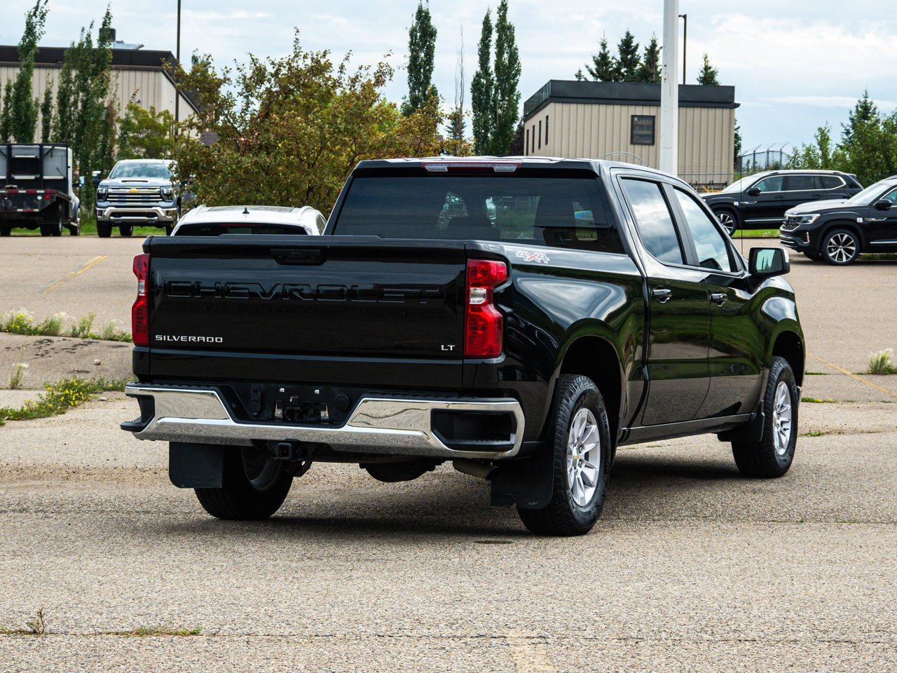 2026 Chevrolet Silverado 1500 4WD Crew Cab 147 LT Black Sherwood Park - photo #12