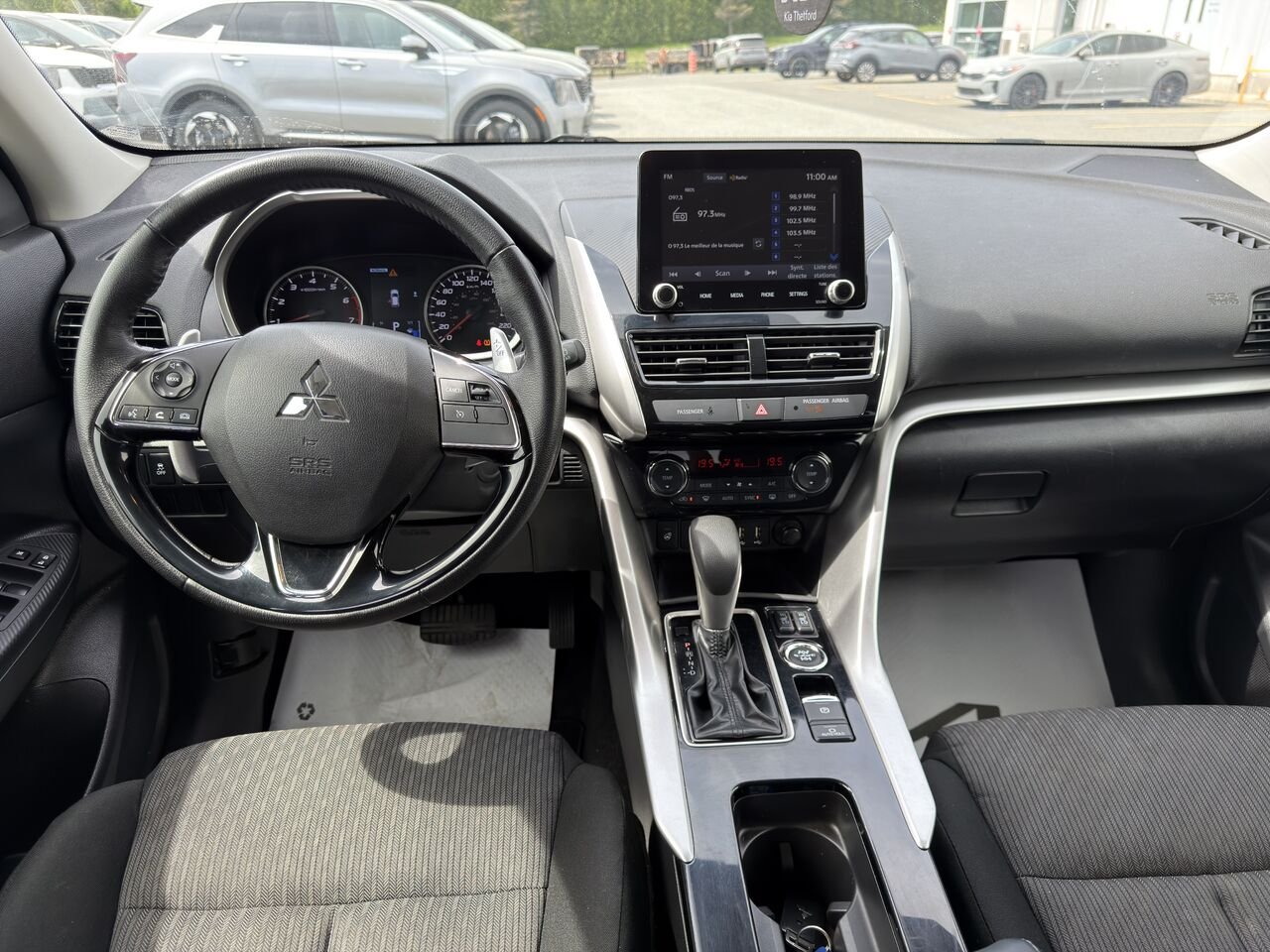 2023 Mitsubishi Eclipse Cross White Thetford Mines - photo #14