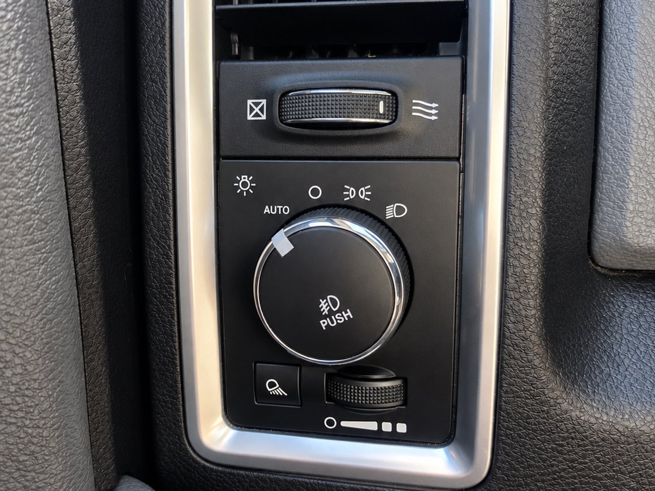 Ram 2500 Cummins Turbo Diesel 2015 Gris Granby - photo #18