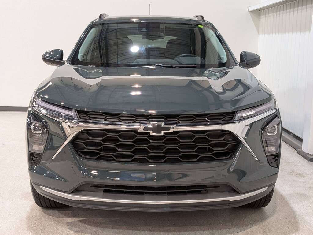 Chevrolet Trax FWD 4dr LT 2025 Gris Val-David - photo #3