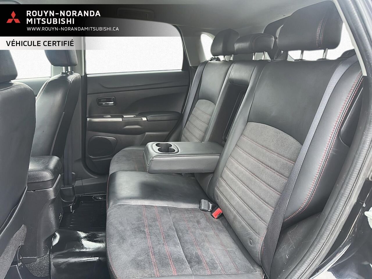Mitsubishi RVR SEL AWC 2023 Noir Rouyn-Noranda - photo #9