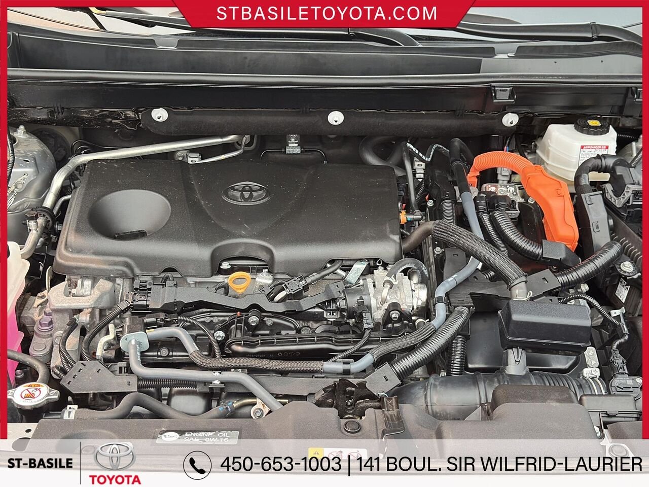 2023 TOYOTA RAV4 Hybrid Silver Sky Metallic with Black Roof Saint-Basile-le-Grand - photo #10