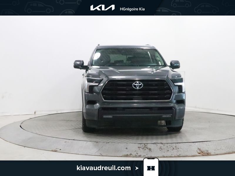 2024 Toyota Sequoia Grey Blainville - photo #0