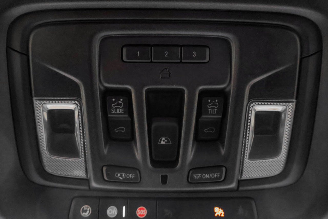 2024 GMC Sierra 1500 4WD Crew Cab 147 AT4X Grey Sherwood Park - photo #30
