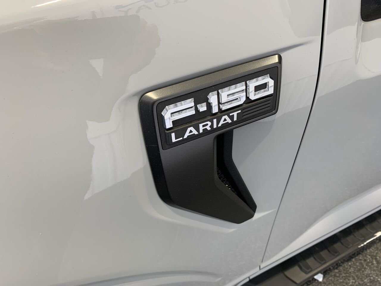 2023 Ford F-150 Grey Saint-Eustache - photo #2