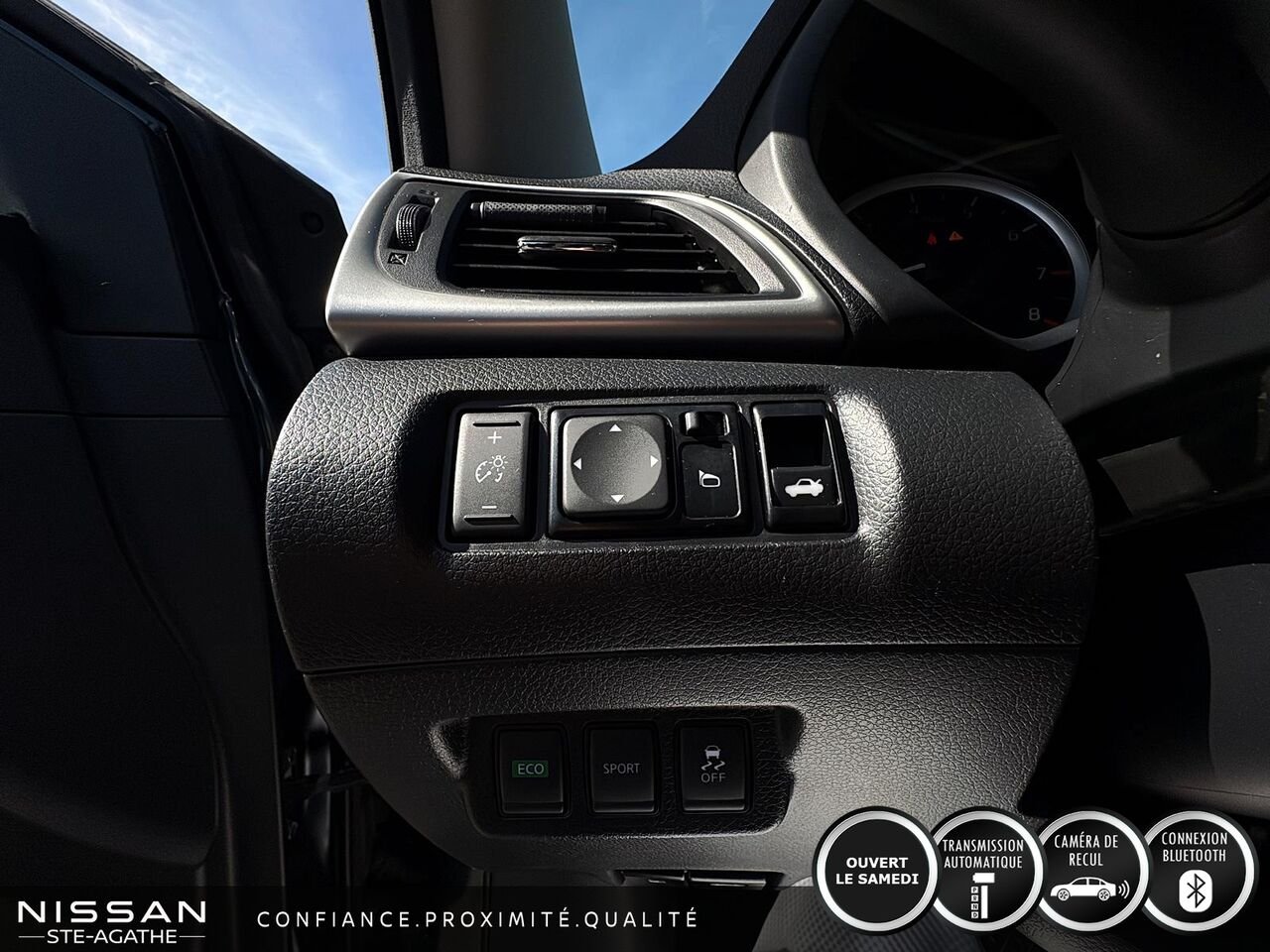 2018 Nissan Sentra Blue Ste-Agathe des Monts - photo #15