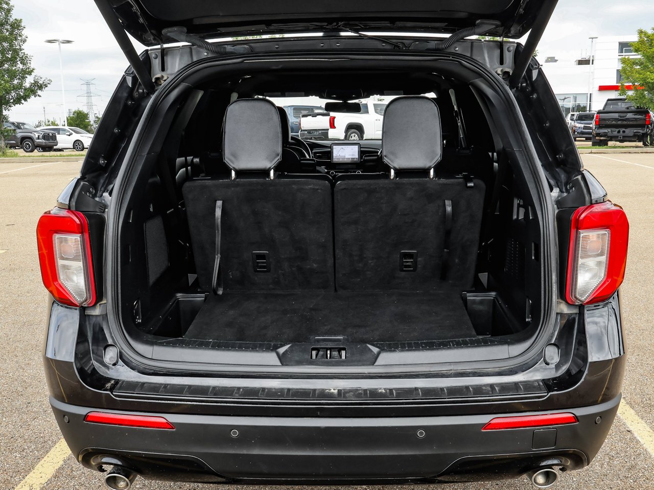 2022 Ford Explorer ST-Line 4WD Black Sherwood Park - photo #8