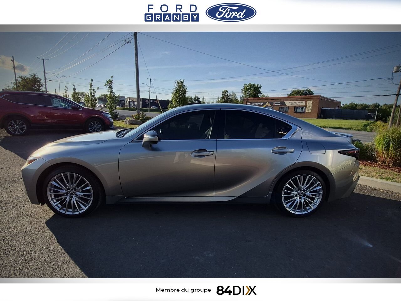 Lexus IS 2023 Argent Granby - photo #4