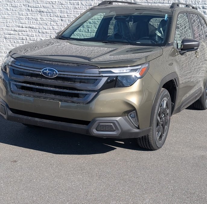 2026 SUBARU Forester LIMITED Autumn Green Metallic