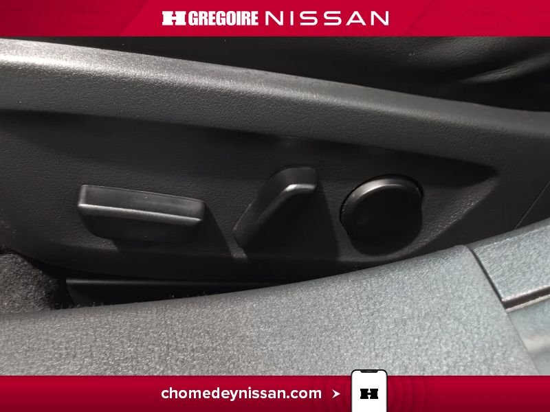 Mazda 3 CH7343 | GT * AWD * Mag * Toit * Cuir * Carplay 2023 Gris Laval - photo #17