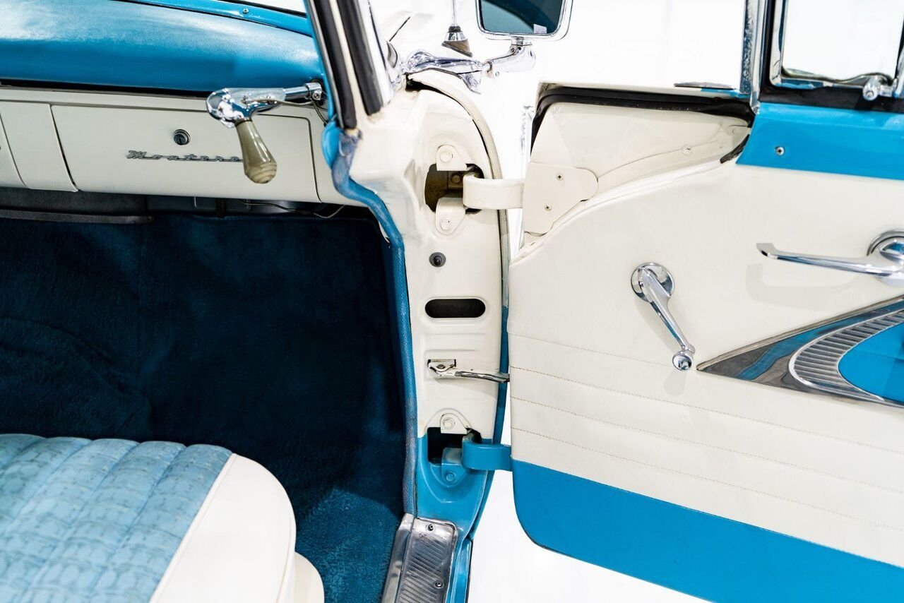 Mercury Monterey **PRIX EN USD** Beautifully presented from former restoration 1956 Blanc Montréal - photo #68