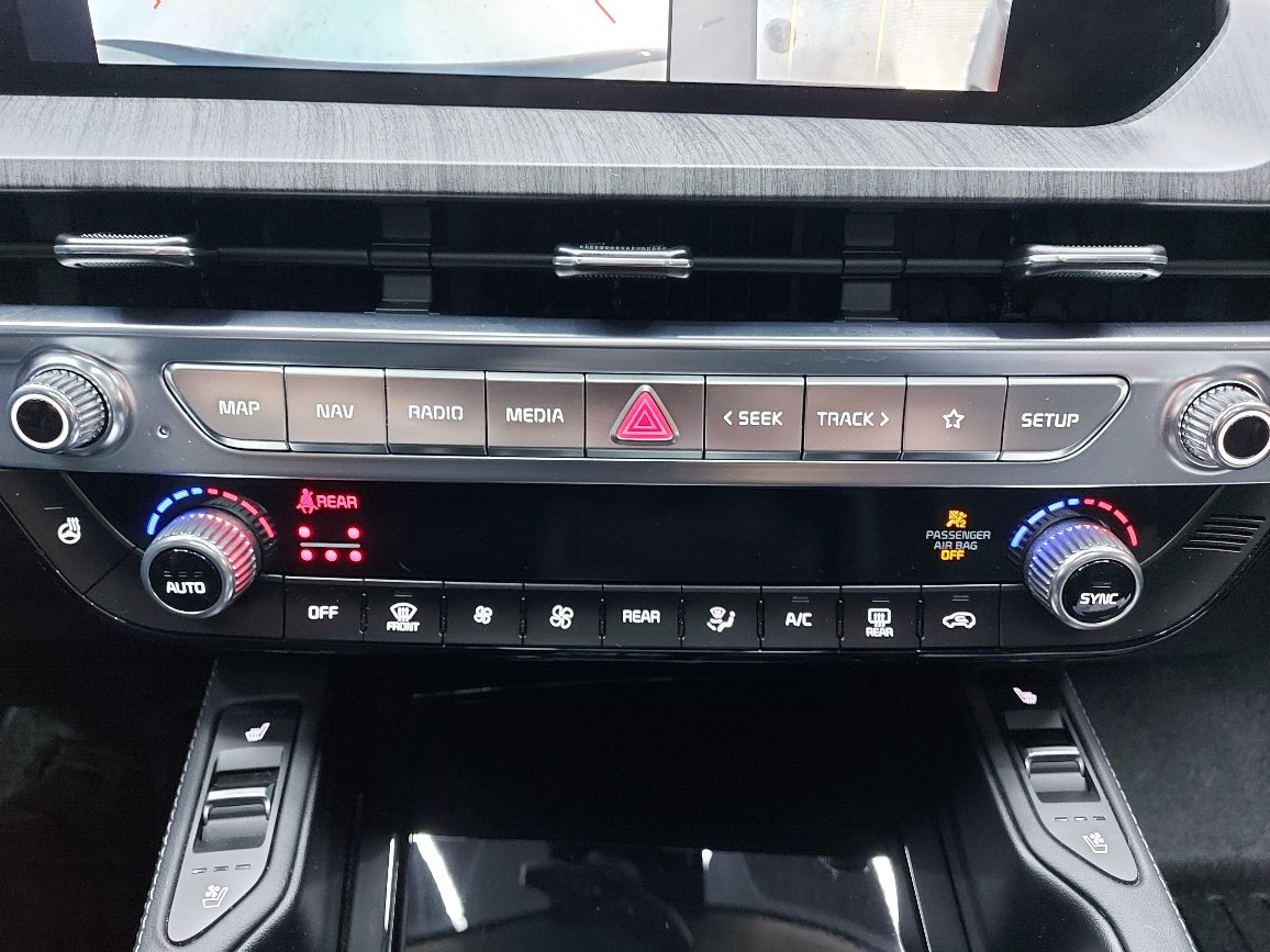 2024 Kia Telluride Grey Blainville - photo #33