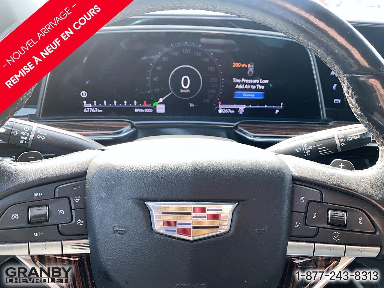 2023 Cadillac Escalade ESV Luxe 4 portes 4RM | G3887 Black Granby - photo #11