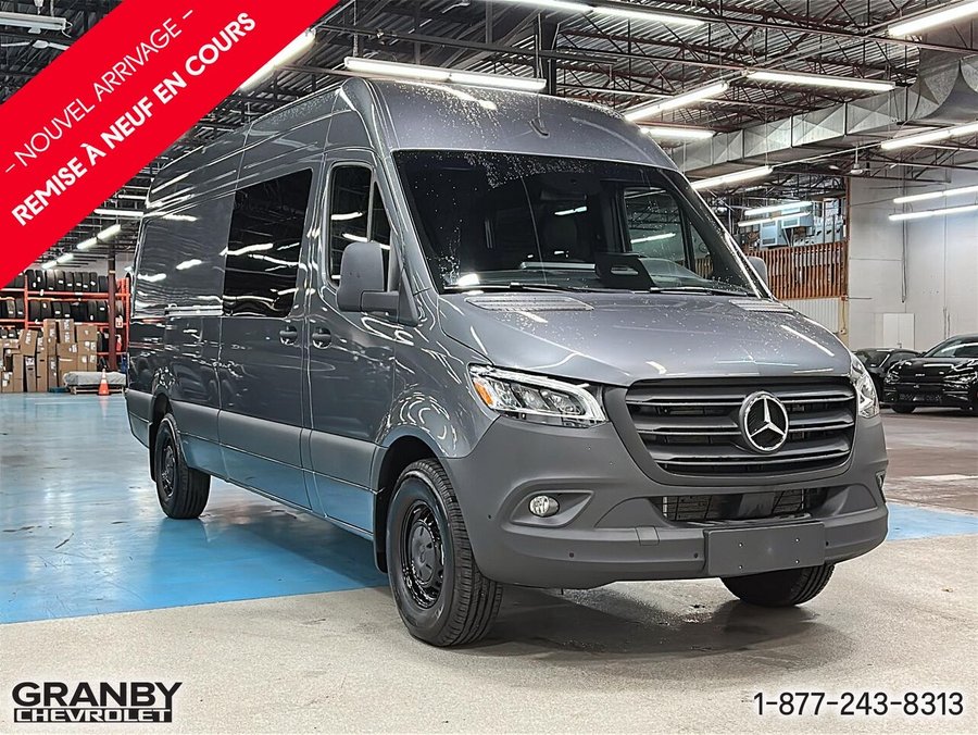 2025 Mercedes-Benz Sprinter fourgonnette utilitaire 2500 4 cyl. en ligne diesel toit surélevé 170 po Grey