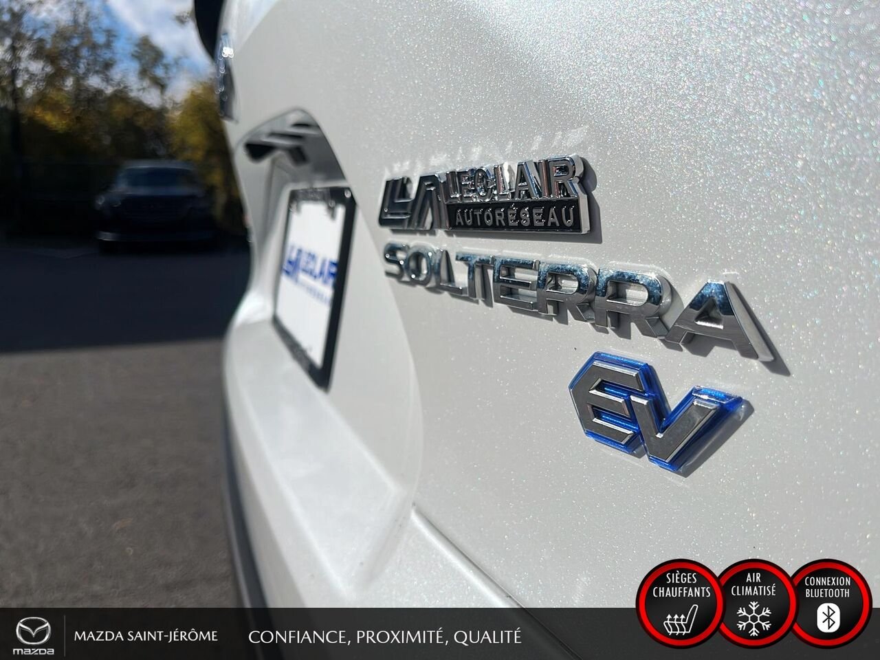 Subaru Solterra AWD | 100 % ÉLECTRIQUE | APPLE CARPLAY | EYESIGHT | DÉMARREUR À DISTANCE 2023 Blanc Saint-Jérôme - photo #8