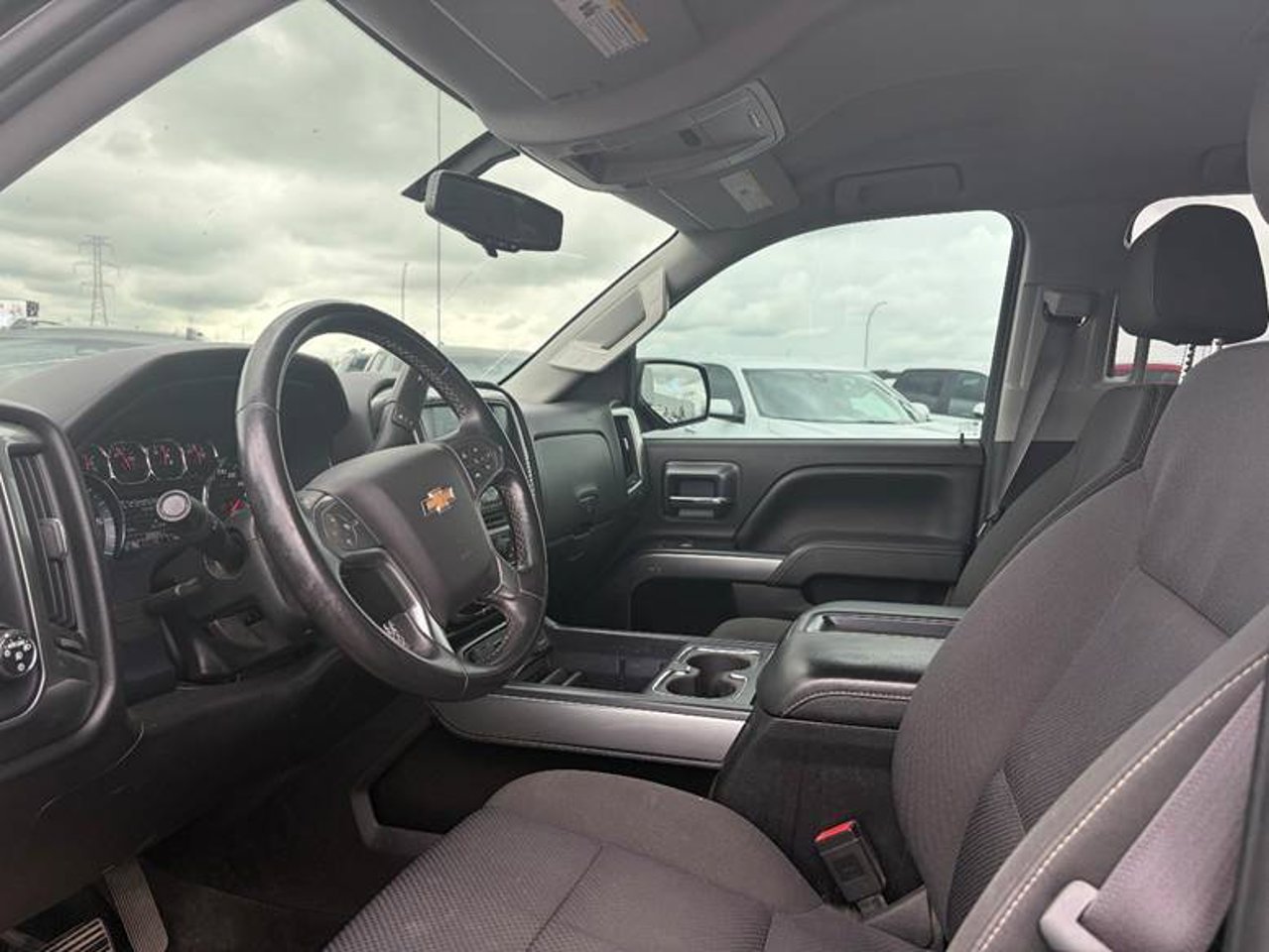2015 Chevrolet Silverado 1500 4WD Double Cab 143.5 LT w/1LT Black Sherwood Park - photo #5