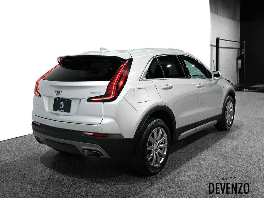 2020 Cadillac XT4 2020 Silver