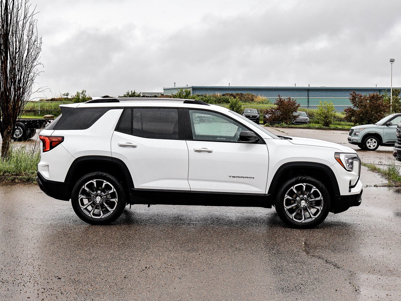 2026 GMC Terrain AWD 4dr Elevation White Sherwood Park - photo #13