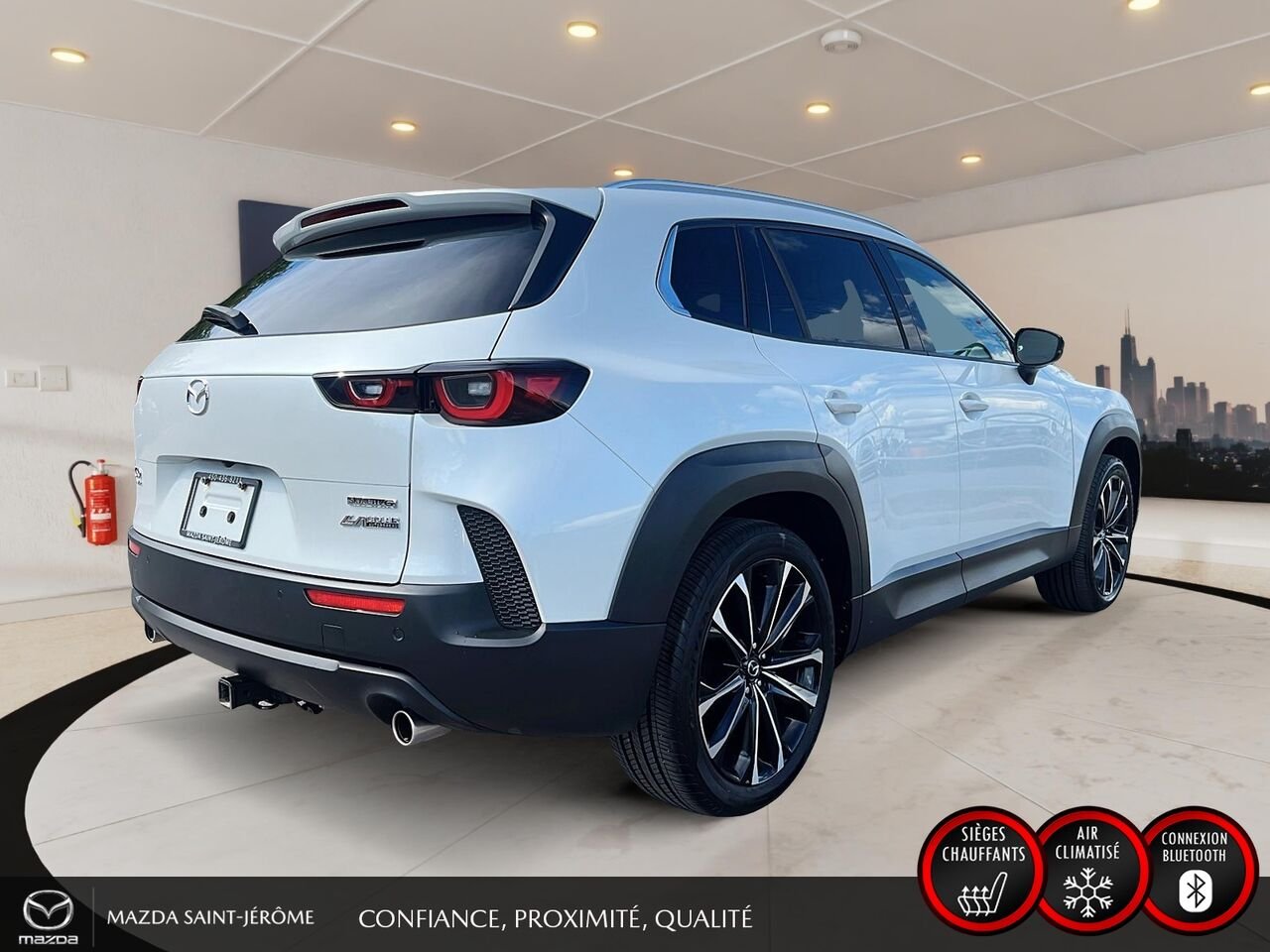 2025 Mazda CX-50 GT | TOIT PANORAMIQUE | CUIR BRUN | AWD | White Saint-Jérôme - photo #5