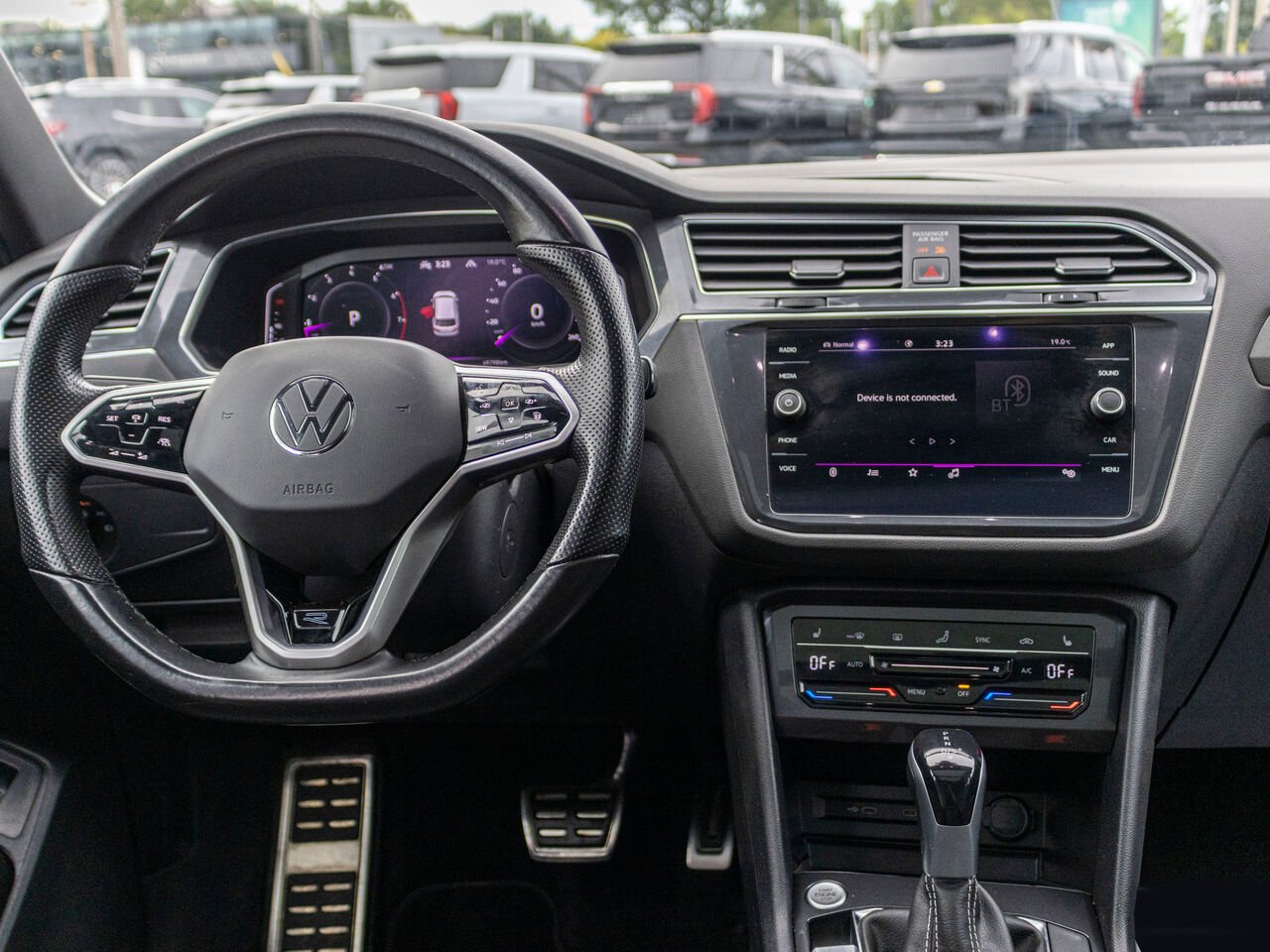 Volkswagen Tiguan Comfortline R-Line Black Edition 4MOTION 2022 Argent Châteauguay - photo #9