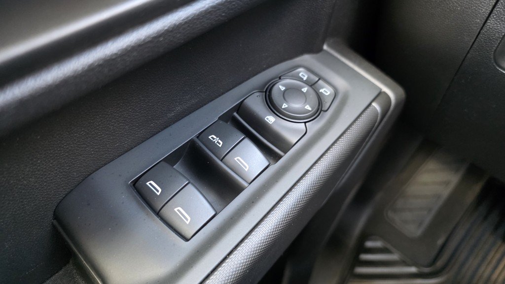 2023 CHEVROLET Silverado 1500 Custom 4X4 Blue Mont-Laurier - photo #20