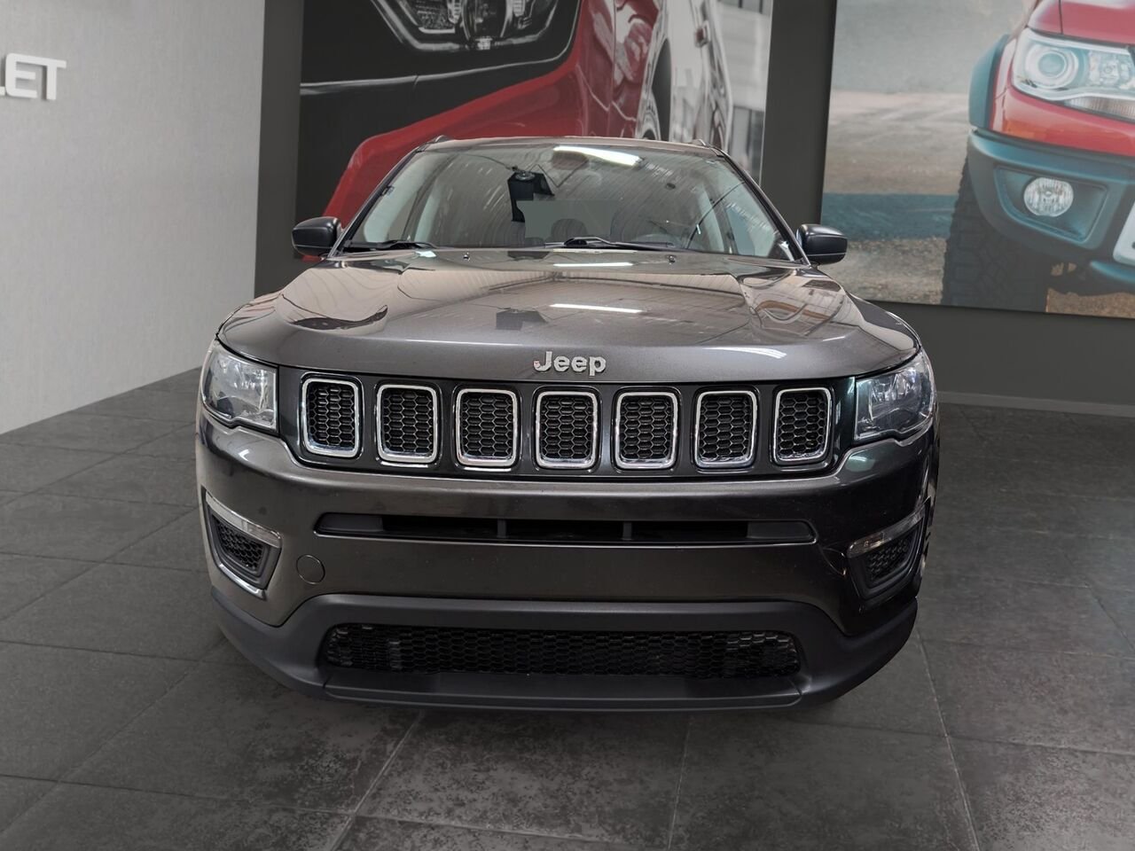 JEEP COMPASS SPORT 2018 Gris Saint-Hyacinthe - photo #7