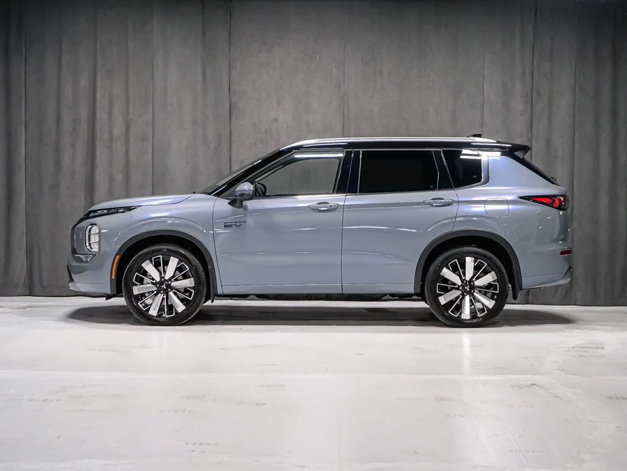 Mitsubishi Outlander PHEV GT 2026 Fini Gris pierre de lune de qualité supérieure