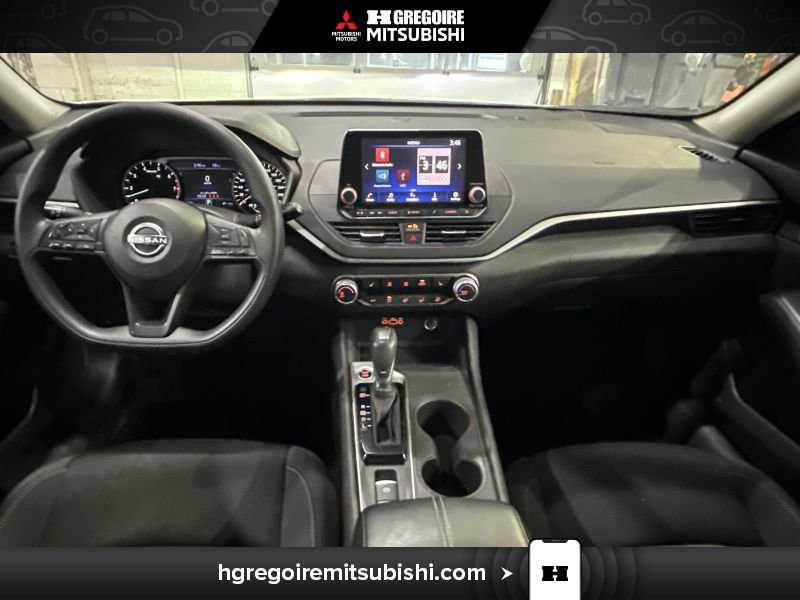 2024 Nissan Altima White Saint-Eustache - photo #23