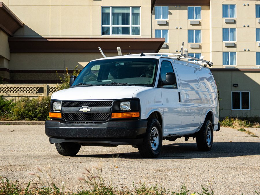 2017 Chevrolet Express Cargo Van White