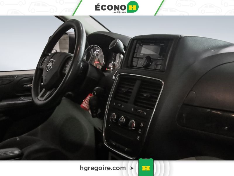 2018 Dodge GR Caravan Grey Laval - photo #18