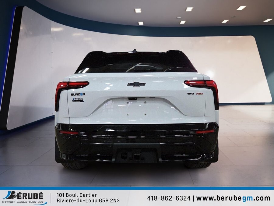 2024 CHEVROLET BLAZER EV eAWD White