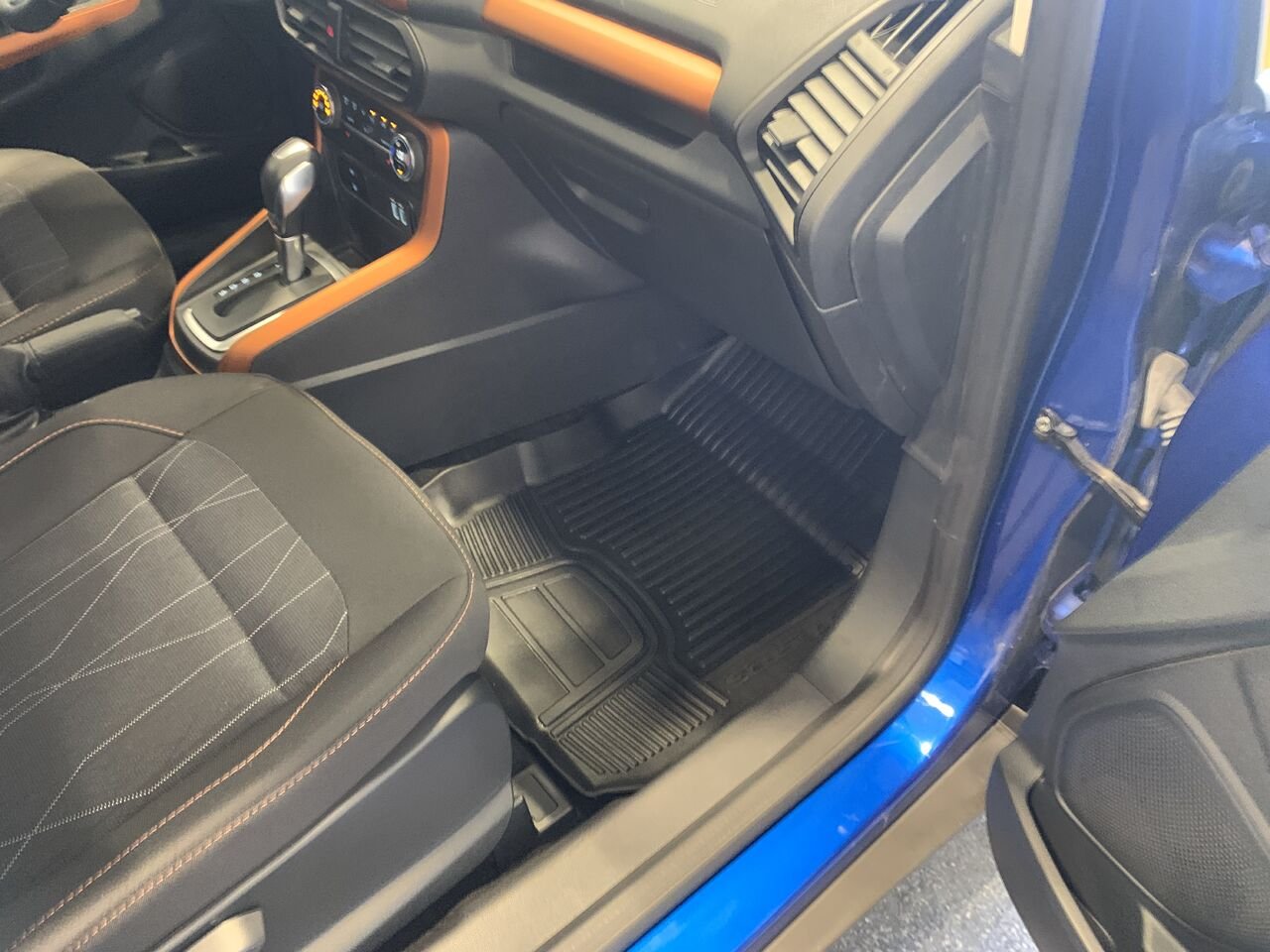 Ford EcoSport SE AWD SE, AWD, 2.0L, NAV 2022 Bleu Châteauguay - photo #17