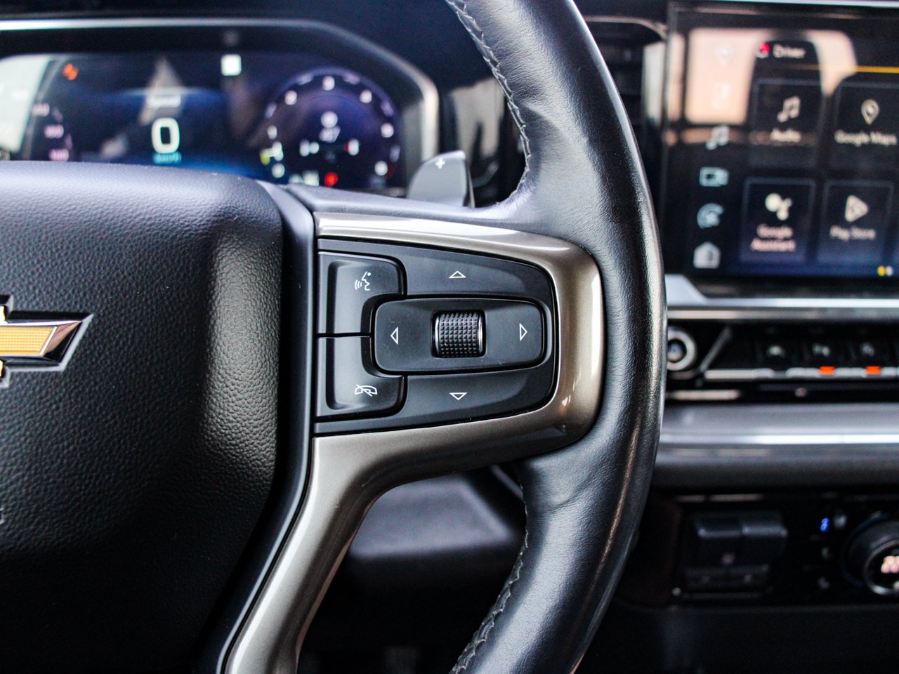 2023 Chevrolet Silverado 1500 4WD Crew Cab 147 High Country White Sherwood Park - photo #22