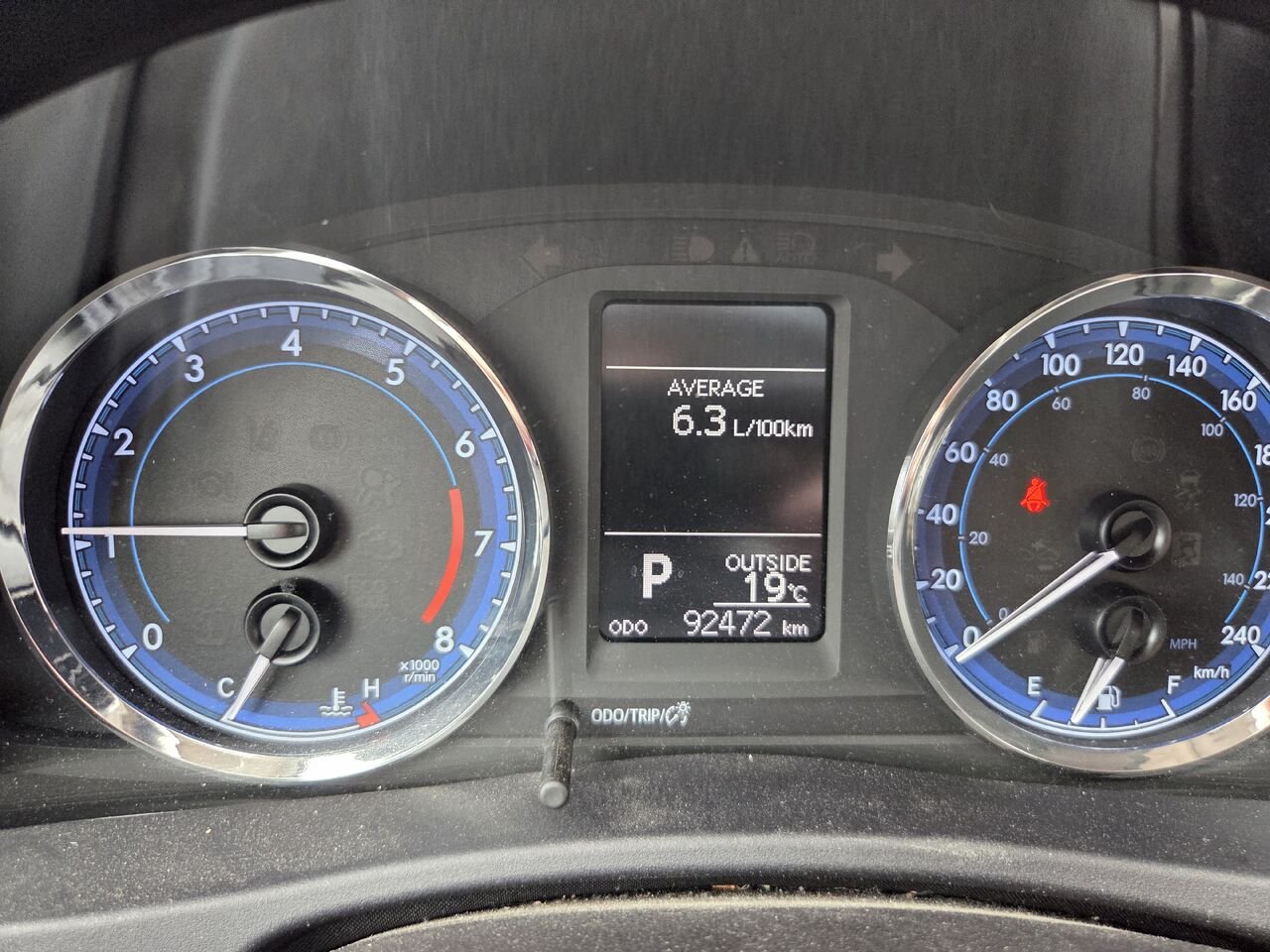 2017 Toyota COROLLA Grey Mont-Laurier - photo #3