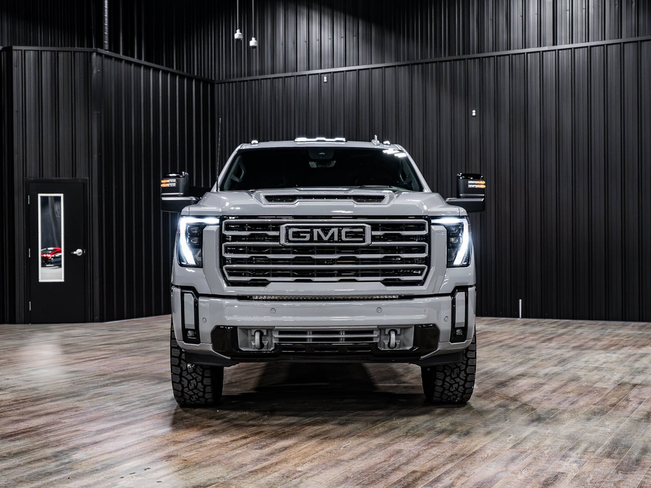 2024 GMC Sierra 2500HD 4WD Crew Cab 159 AT4 Grey Sherwood Park - photo #2