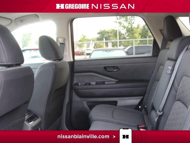2024 Nissan Pathfinder Red Blainville - photo #25