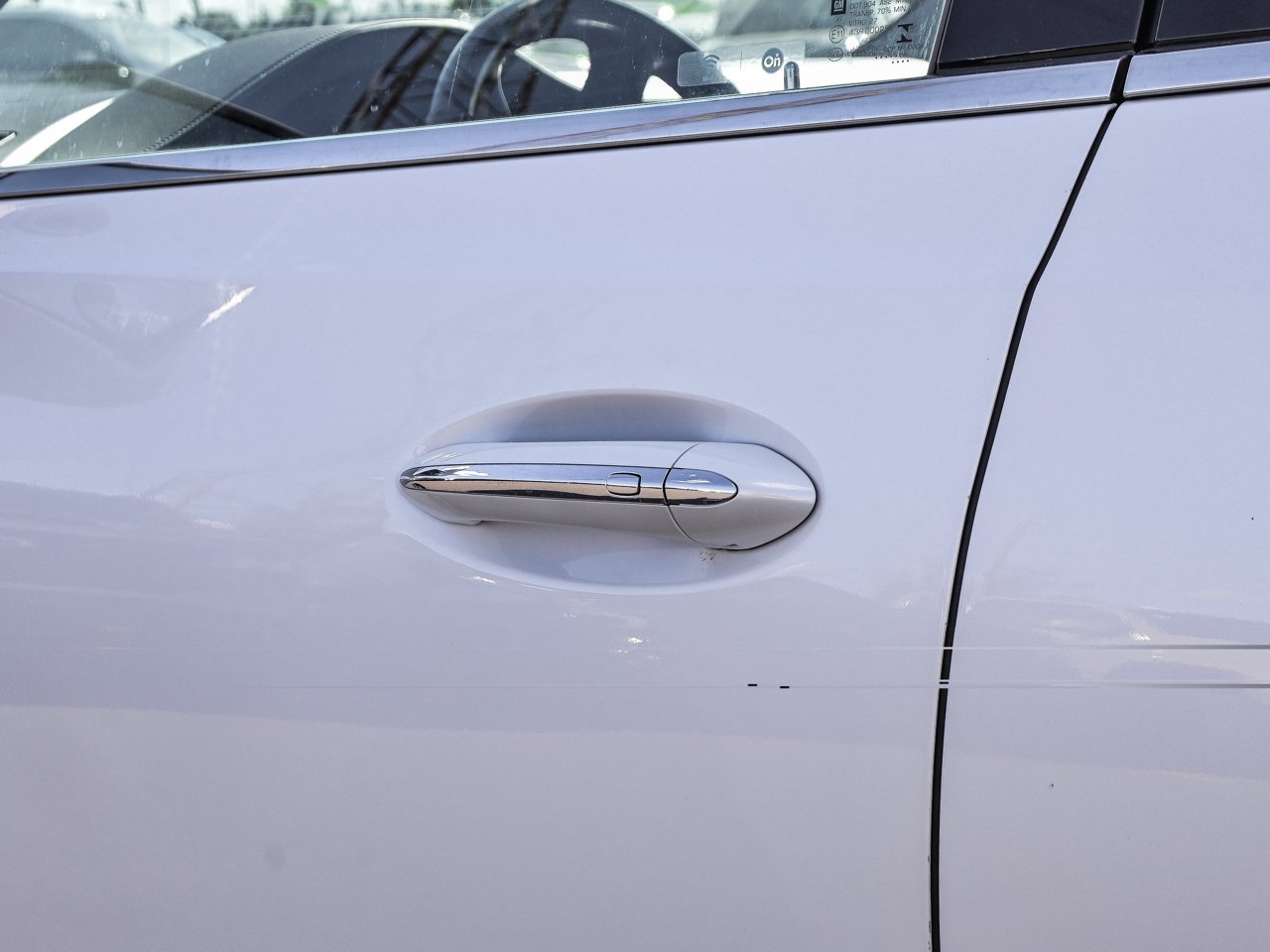 2020 Buick Enclave AWD 4dr Essence White Sherwood Park - photo #7