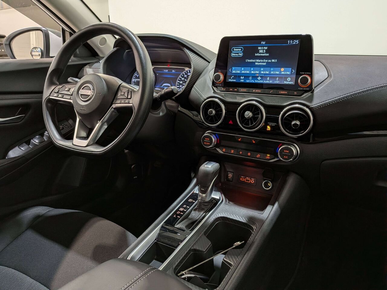 2024 Nissan Sentra SV CVT White Val-David - photo #18