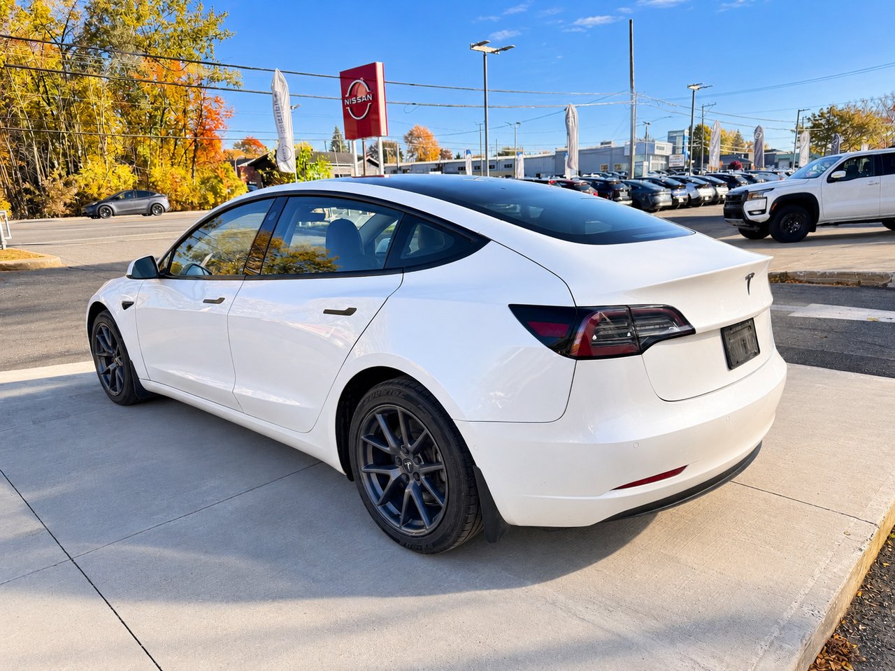 Tesla Model 3 423 km d'autonomie jamais accidenté un seul propriétaire 2021 Blanc Châteauguay - photo #9